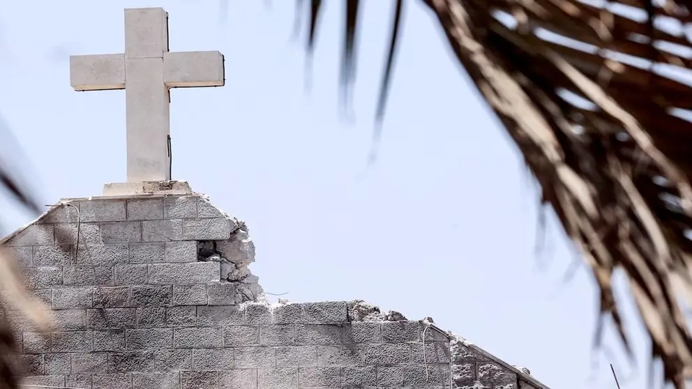 Israel admite que bombarde&oacute;  por &ldquo;error&rdquo; una iglesia en  Gaza / FRANCE 24