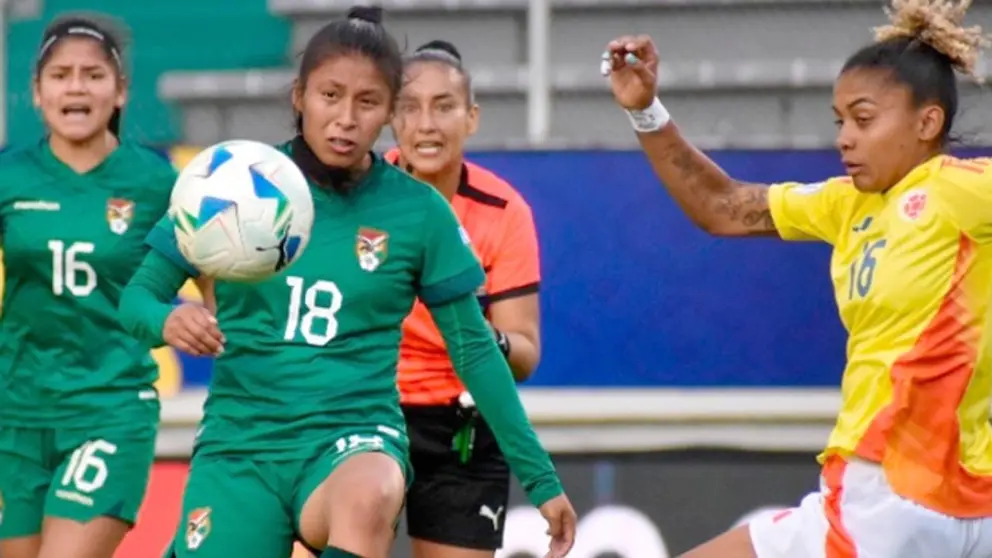 La Selección boliviana de fútbol femenino perdi&oacute; ante Colombia por 8 goles contra 0./ OXIGENO.BO