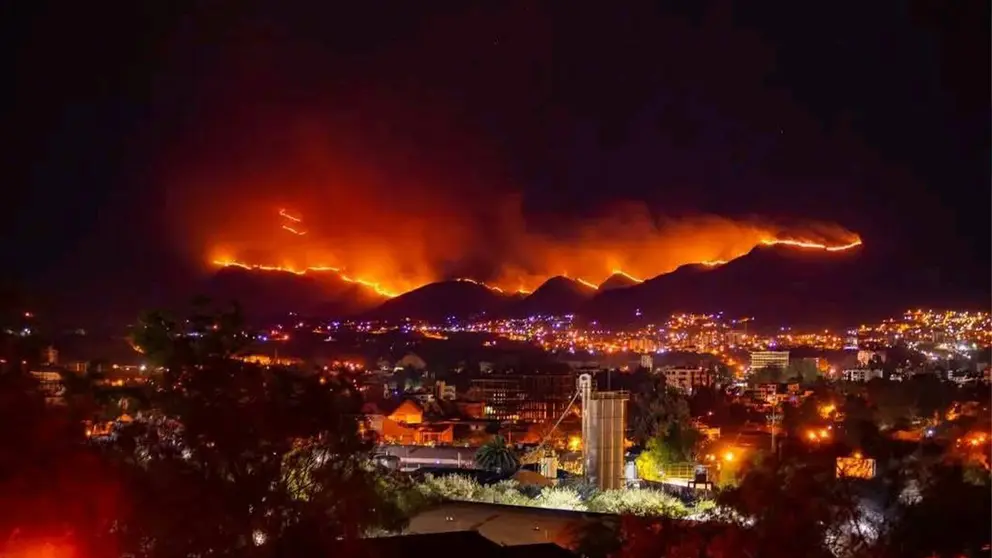 Incendio de magnitud en Tarija./ RRSS.
