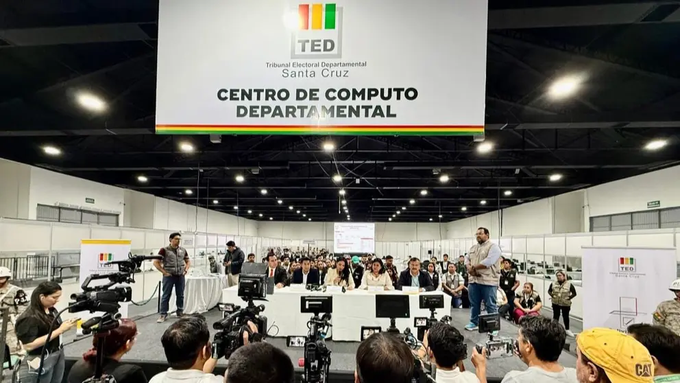 Centro de C&oacute;mputo Departamental de Santa Cruz. TED SANTA CRUZ