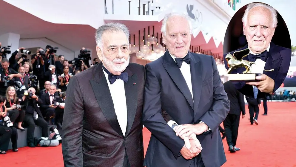 Los cineastas Francis Ford Coppola y Werner Herzog en la inauguraci&oacute;n del Festival de Cine de Venecia./ RRSS/COMPOSICI&Oacute;N OPINI&Oacute;N