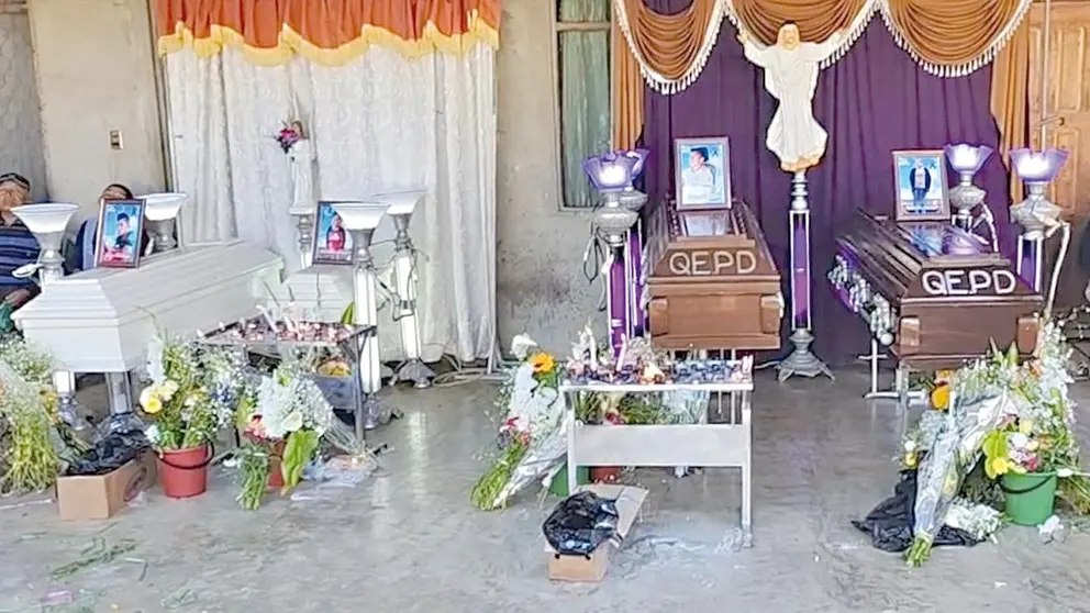 Velan en el Tr&oacute;pico de Cochabamba a los esposos y sus dos hijos hallados sin vida./ RADIO TELEVISI&Oacute;N CARRASCO