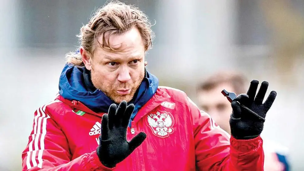 Valeri Karpin, entrenador ruso habl&oacute; sobre la altura./ VIETNAM.VN
