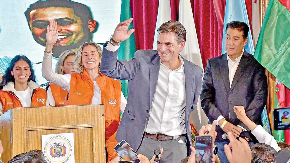 Rodrigo Paz, presidente electo de Bolivia, tras vencer en el balotaje histórico de este domingo./ APG