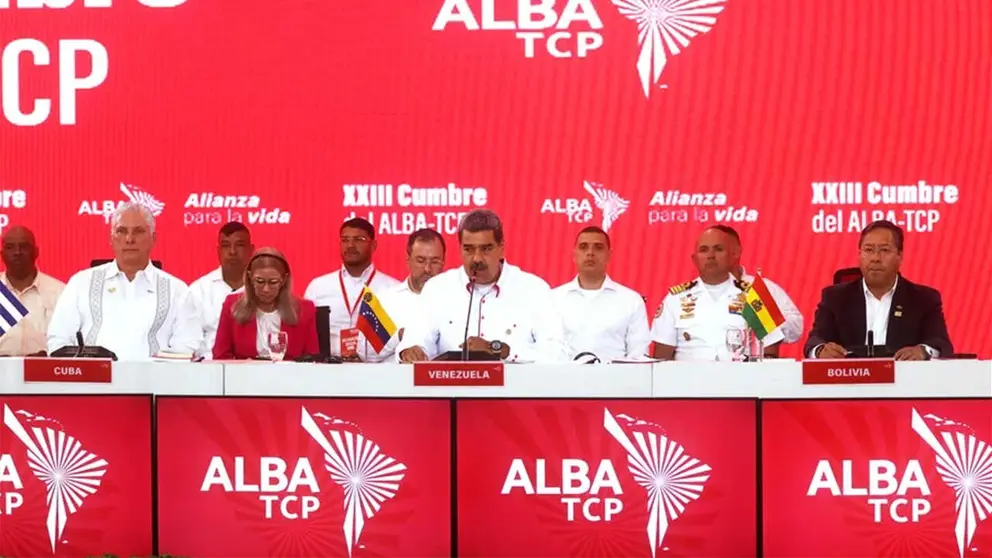 Fotograf&iacute;a de archivo (i-d) del presidente de Cuba, Miguel D&iacute;az-Canel, el presidente de Venezuela, Nicol&aacute;s Maduro y el presidente de Bolivia, Luis Arce, durante una Cumbre de la ALBA en Caracas. EFE
