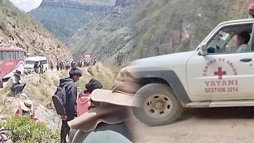 Bus se embarrancó el 27 de octubre en el tramo Quillacollo &ndash; Morochata, dejando luto y dolor en varias familias.  / RRSS