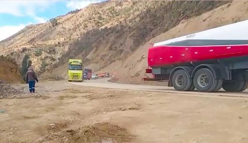Trabajos en un tramo carretero. ABC
