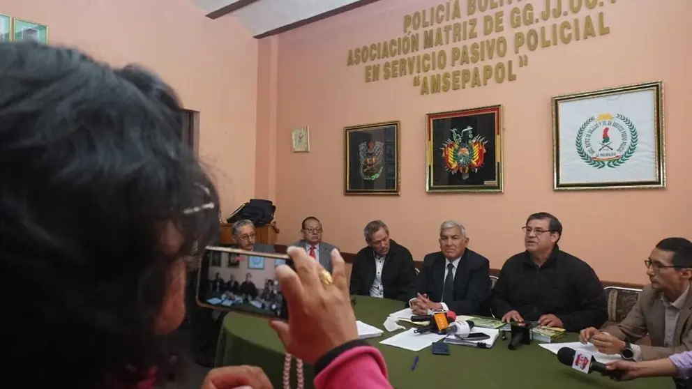 La Asociaci&oacute;n Nacional del Servicio Pasivo Policial (Ansppol) expres&oacute; su respaldo al subteniente Joaqu&iacute;n Castell&oacute;n. APG