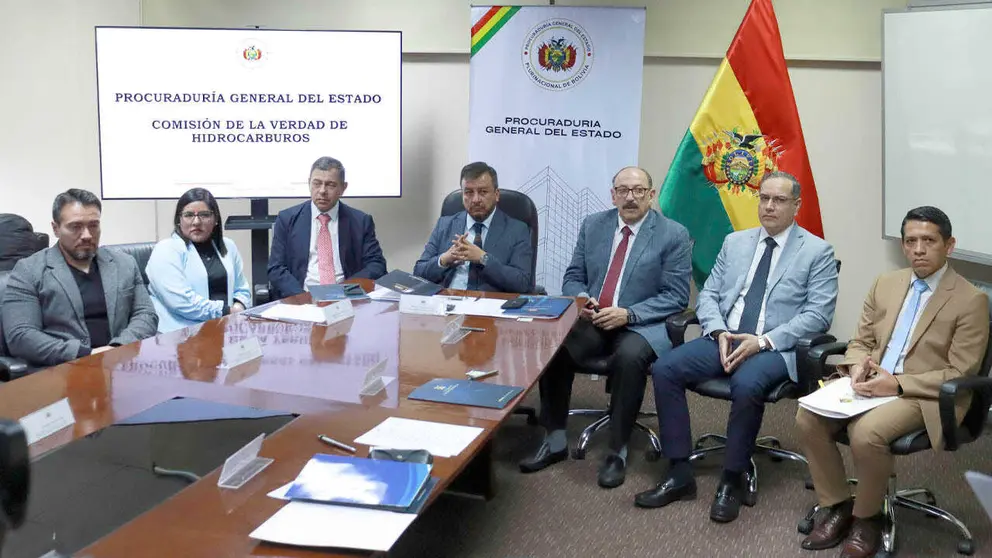La Comisi&oacute;n de la Verdad se reuni&oacute; en El Alto./ APG