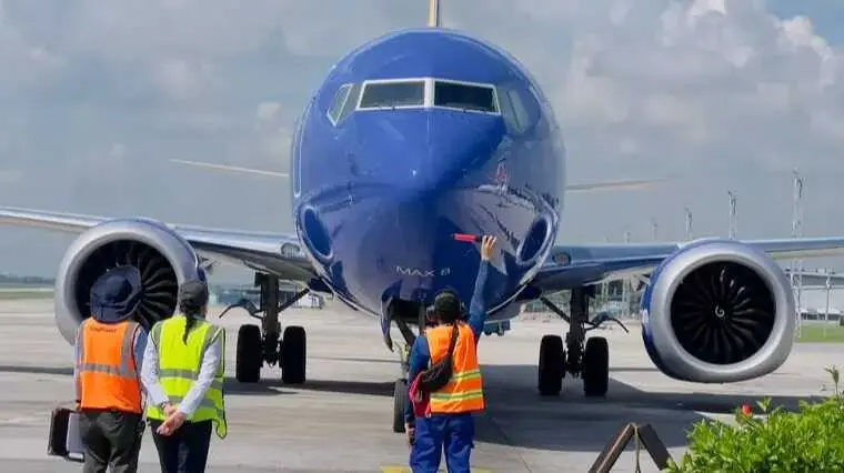 Un avi&oacute;n en territorio cubano.