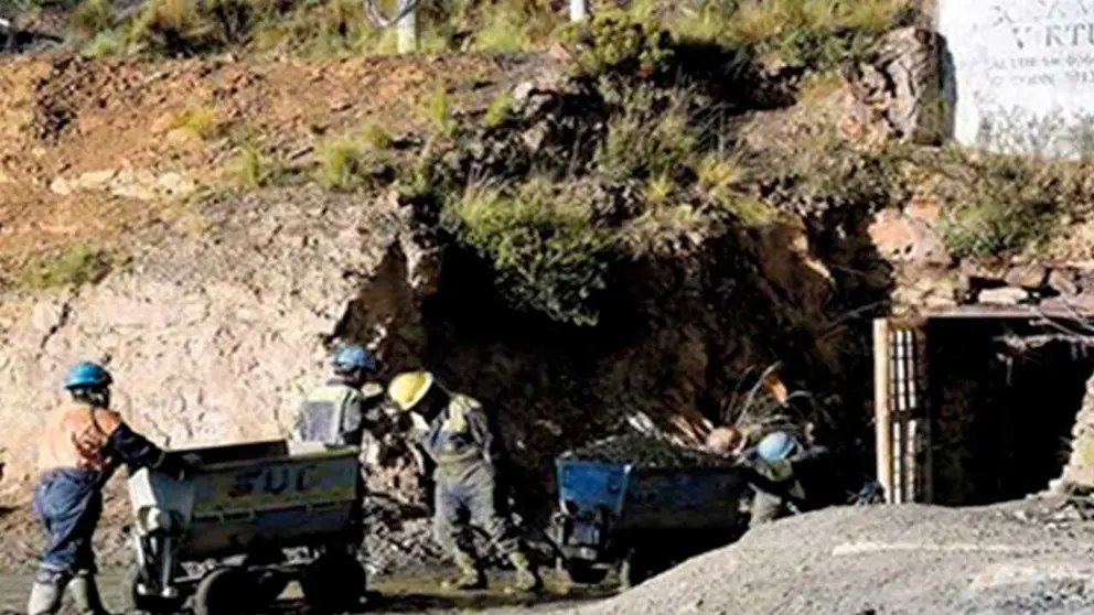 Foto referencial de la mina en Potos&iacute;. TOMADA DE ERBOL