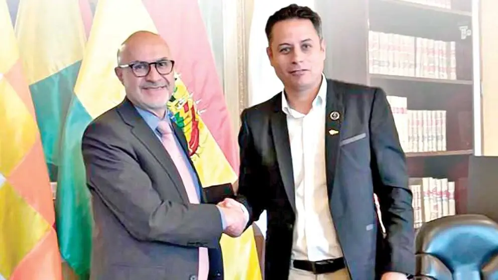 El ministro de la Presidencia, Jos&eacute; Luis Lupo (i), y el vicepresidente, Edmand Lara./ ERBOL