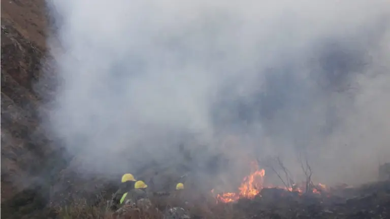 Incendio en la serran&iacute;a de Sama en Tarija. V&iacute;a El Pa&iacute;s