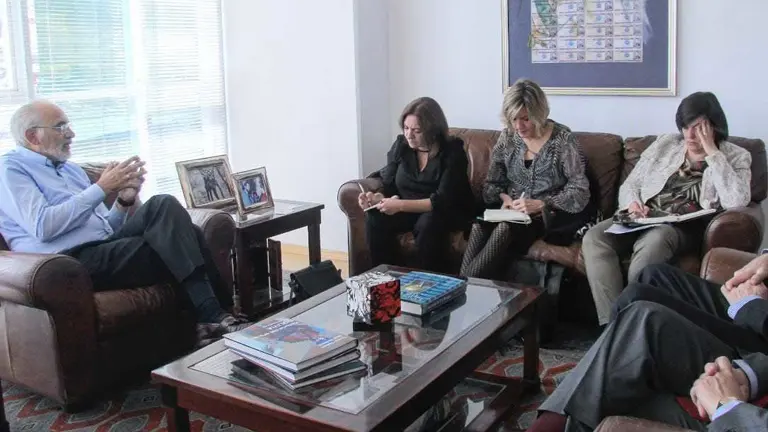 Reuni&oacute;n del candidato presidencial de CC, Carlos Mesa, con veedores de la UE.