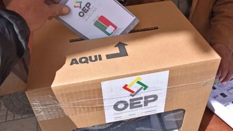 Imagen ilustrativa de un voto electoral.