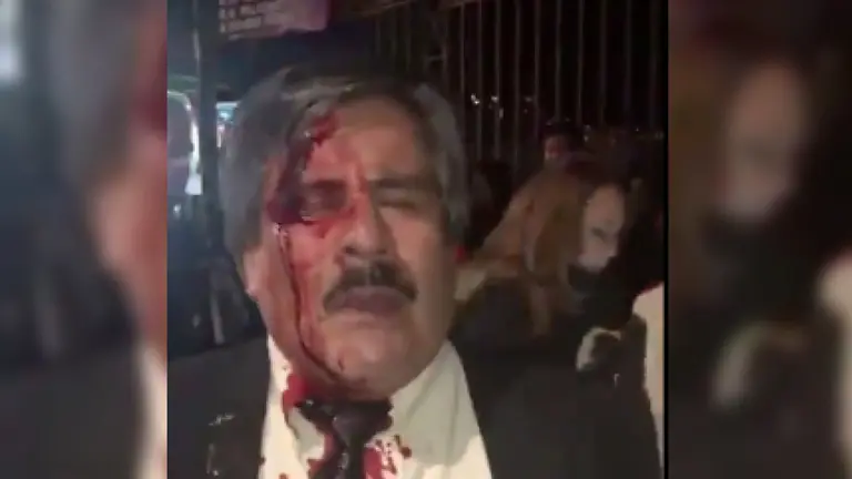 El rector de la Universidad Mayor de San Andr&eacute;s (UMSA), Waldo Albarrac&iacute;n sufri&oacute; una agresi&oacute;n. RRSS