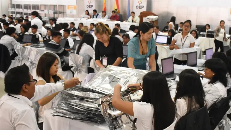 Conteo de votos correspondiente a las elecciones del 20 de octubre de 2019, en Cochabamba. DICO SOL&Iacute;S