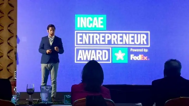 La empresa Mamut durante una ponencia en el Incae Entrepreneur Award