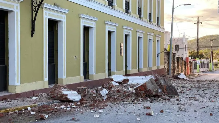 Fotograf&iacute;a de los destrozos causados por el sismo en Puerto Rico. CNN
