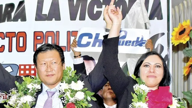 Los candidatos a la presidencia Chi Hyun Chung y a la vicepresidencia Jasmine Barrientos. ERBOL