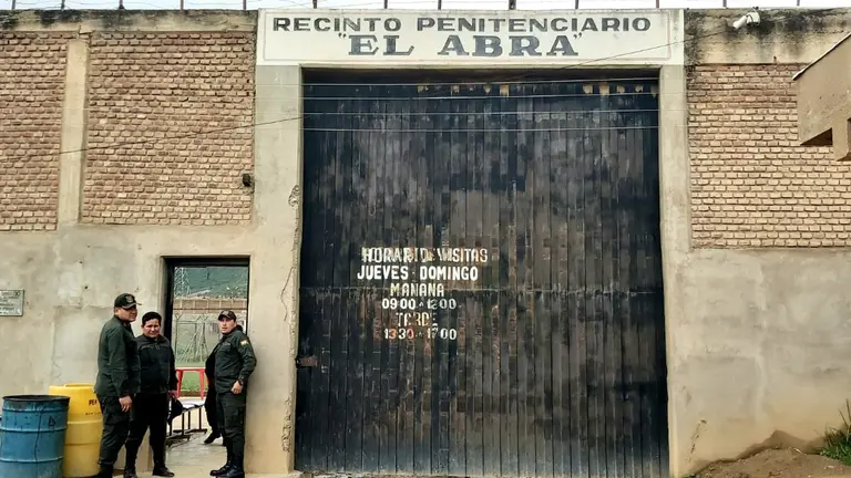 El frontis de El Abra. DEFENSORÍA DEL PUEBLO