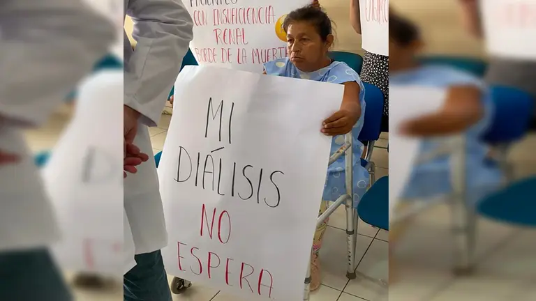 Imagen referencial de un paciente renal protestando. ARCHIVO