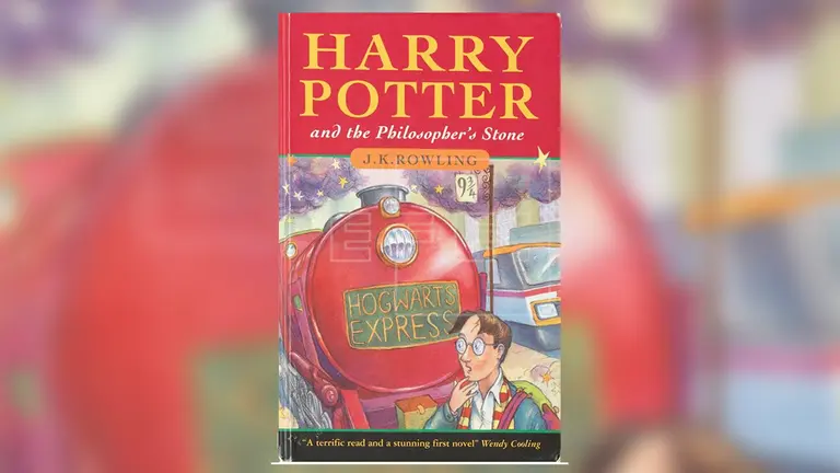 Libro de Harry Potter se vende por 122.000 d&oacute;lares. EFE
