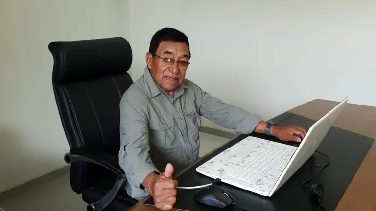 Fortunato Maldonado, desde la oficina de su planta, en El Alto.