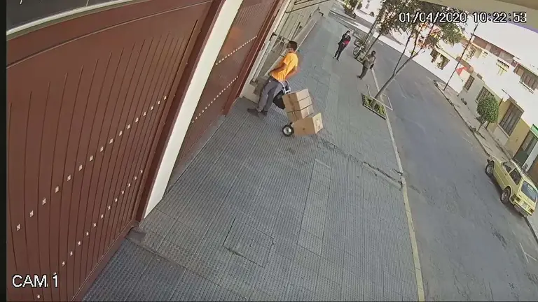 Imagen compartida por Lizeth Beramendi de la entrega de cajas