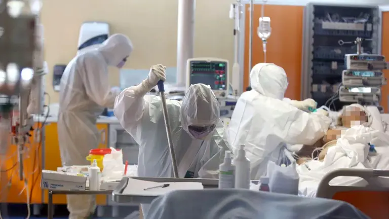Ser m&eacute;dico es m&aacute;s peligroso que ser minero o bombero, seg&uacute;n los rusos. ARCHIVO