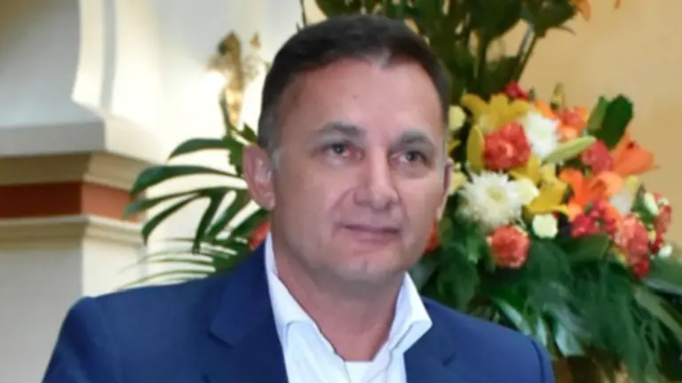 El exministro de Defensa, Fernando L&oacute;pez. APG