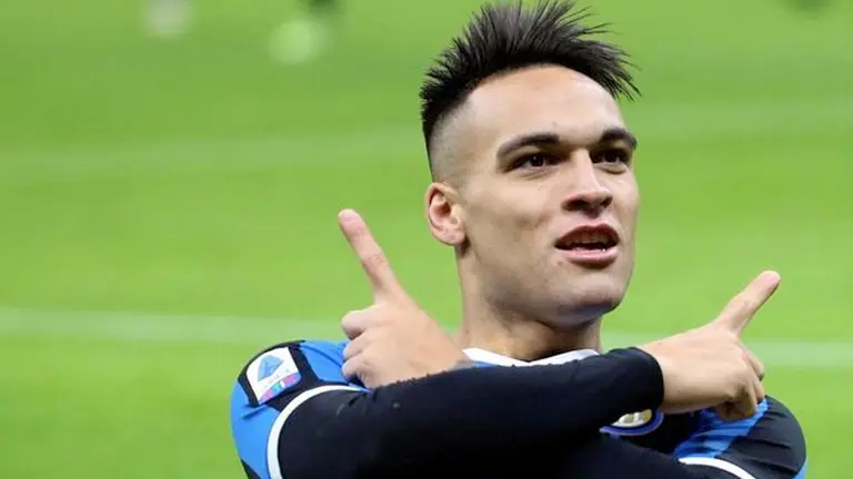 Lautaro Martínez celebra un gol con el Inter de Milán. EFE	