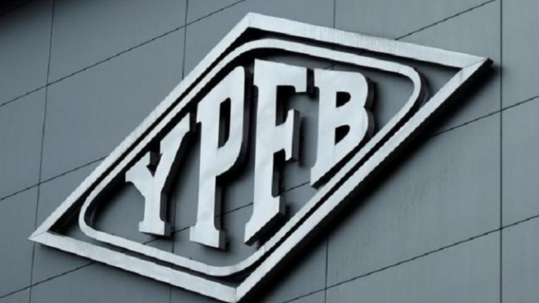 La empresa estatal YPFB se&ntilde;ala que no firm&oacute; contrato con Trafigura.