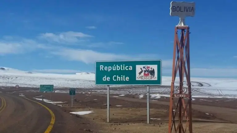 Frontera Chile - Bolivia. Foto: Ministerio de Gobierno