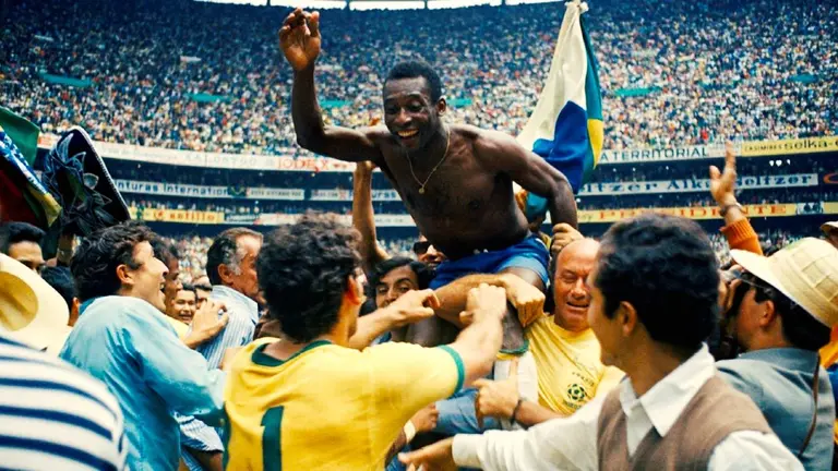 Una imagen del festejo de Brasil en su consagraci&oacute;n del Mundial M&eacute;xico 1970. EFE (ARCHIVO)