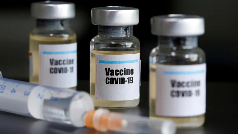 Imagen referencial a la vacuna contra el coronavirus. ARCHIVO