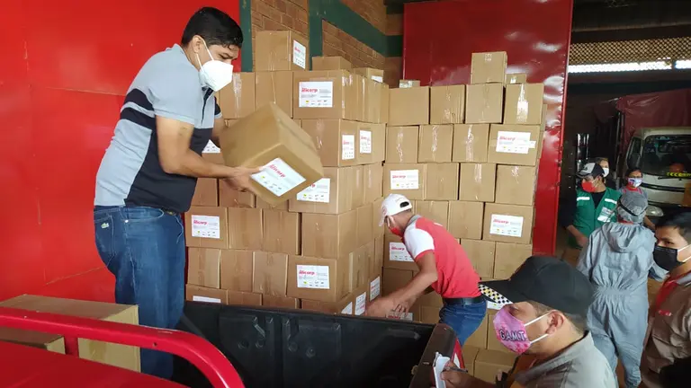 Kits de alimentos. AGENCIAS