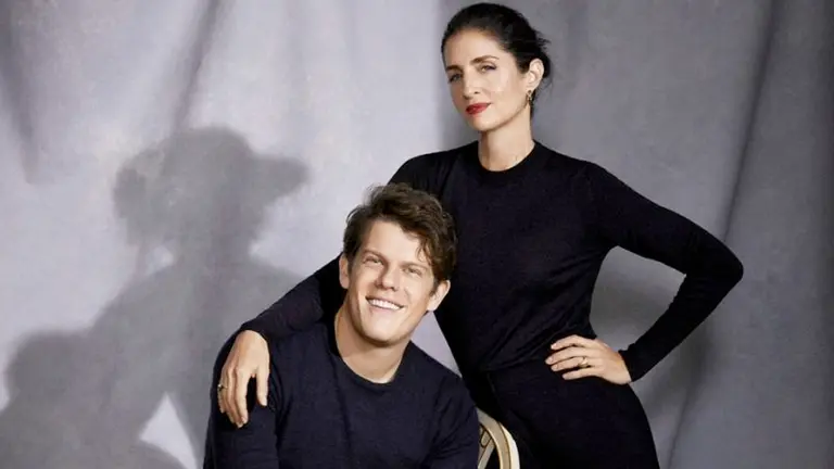 Wes Gordon, director creativo de Carolina Herrera y Carolina Adriana Herrera. Cedidas por la firma Carolina Herrera. EFE