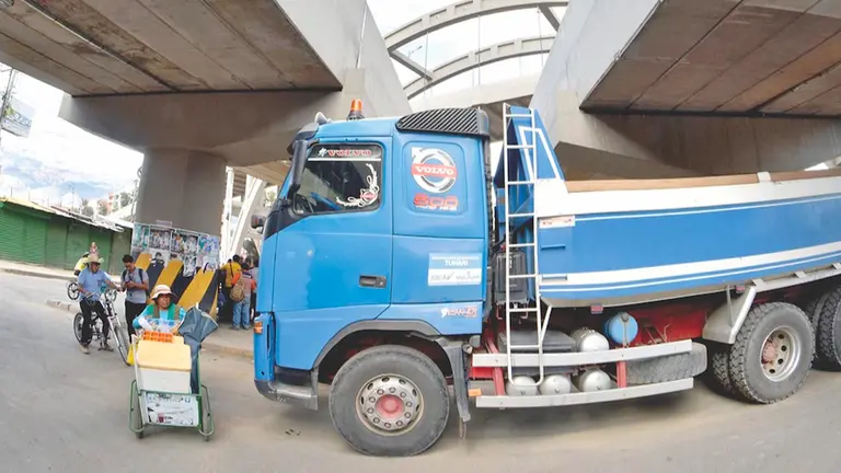 CAMION