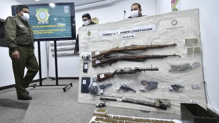 La presentación del armamento en La Paz. APG