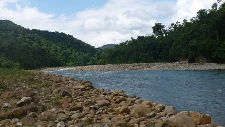 Cajones de Ichilo, se emplaza en el rio Ichilo, l&iacute;mite entre Cochabamba Santa Cruz y adem&aacute;s entre las las &aacute;reas protegidas Ambor&oacute; y Carrasco. SERNAP