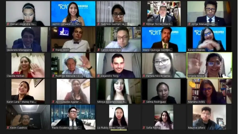 Participantes de la premiaci&oacute;n "JCI TOYP Cochabamba 2020". JCI
