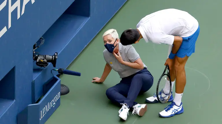 Djokovic no habla con la prensa, pero pide 'perdon' a la jueza en Instagram. EFE 