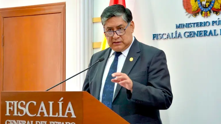 El fiscal general del Estado, Juan Lanchipa, durante una conferencia. FOTO- Fiscalía General del Estado