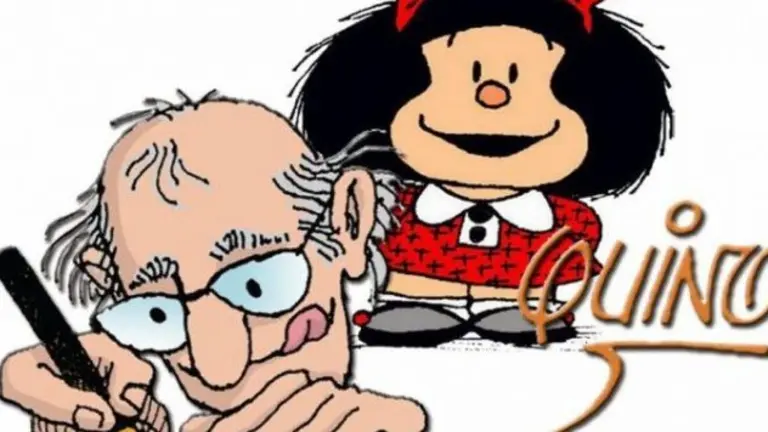 La caricatura de Mafalda junto a Quino. Rueda de Prensa