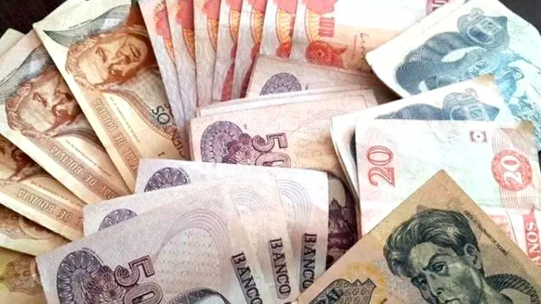 Imagen referencial de billetes en distintos cortes. ARCHIVO