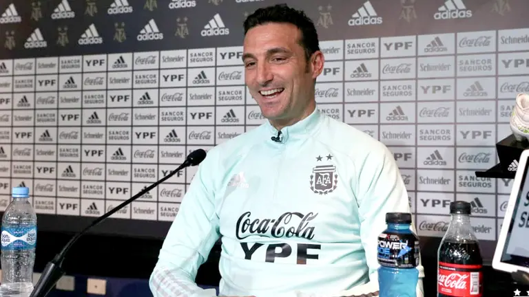 Lionel Scaloni, director técnico de la selección argentina, durante una rueda de prensa. AFA 