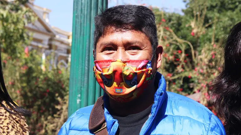 Artista Roberto Mamani Mamani el estadio Hernando Siles lucir&aacute; sus pinturas.Peter Luna