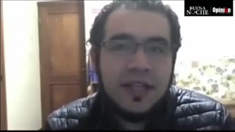 &Eacute;dgar Villegas, en el programa Buena Noche, que se transmite por OPINI&Oacute;N Bolivia.