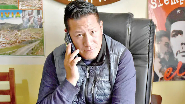 El dirigente minero Orlando Gutiérrez, en su sede sindical.	 APG